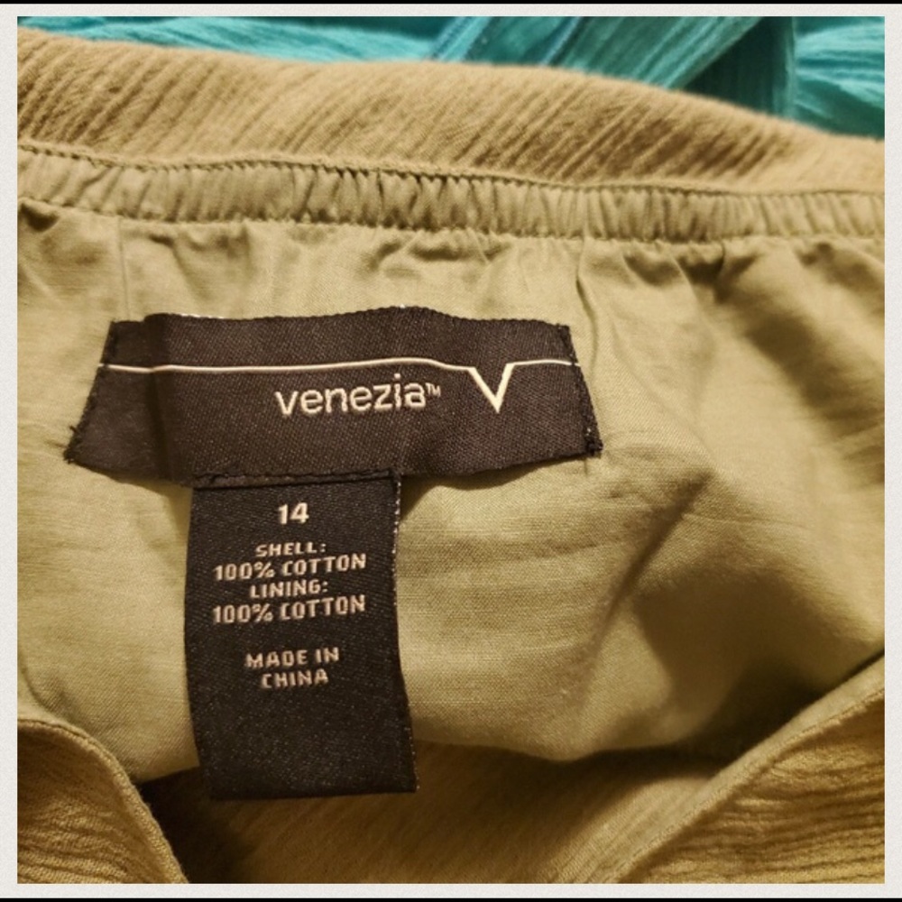 Halter Tops - Picture 5 of 5